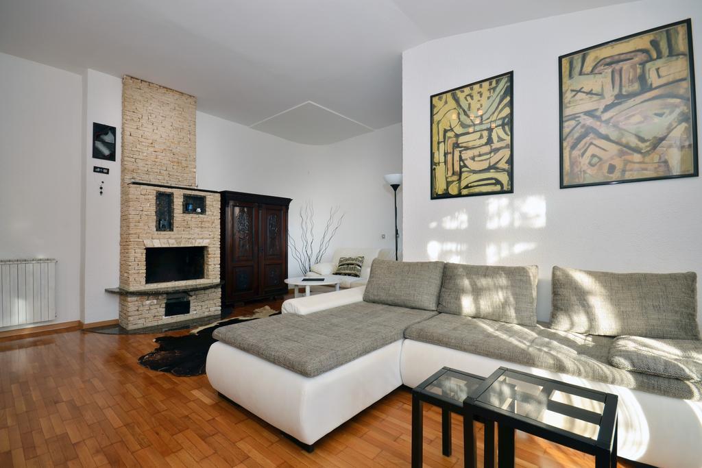 Apartments Jasminka Μεντουλίν Εξωτερικό φωτογραφία